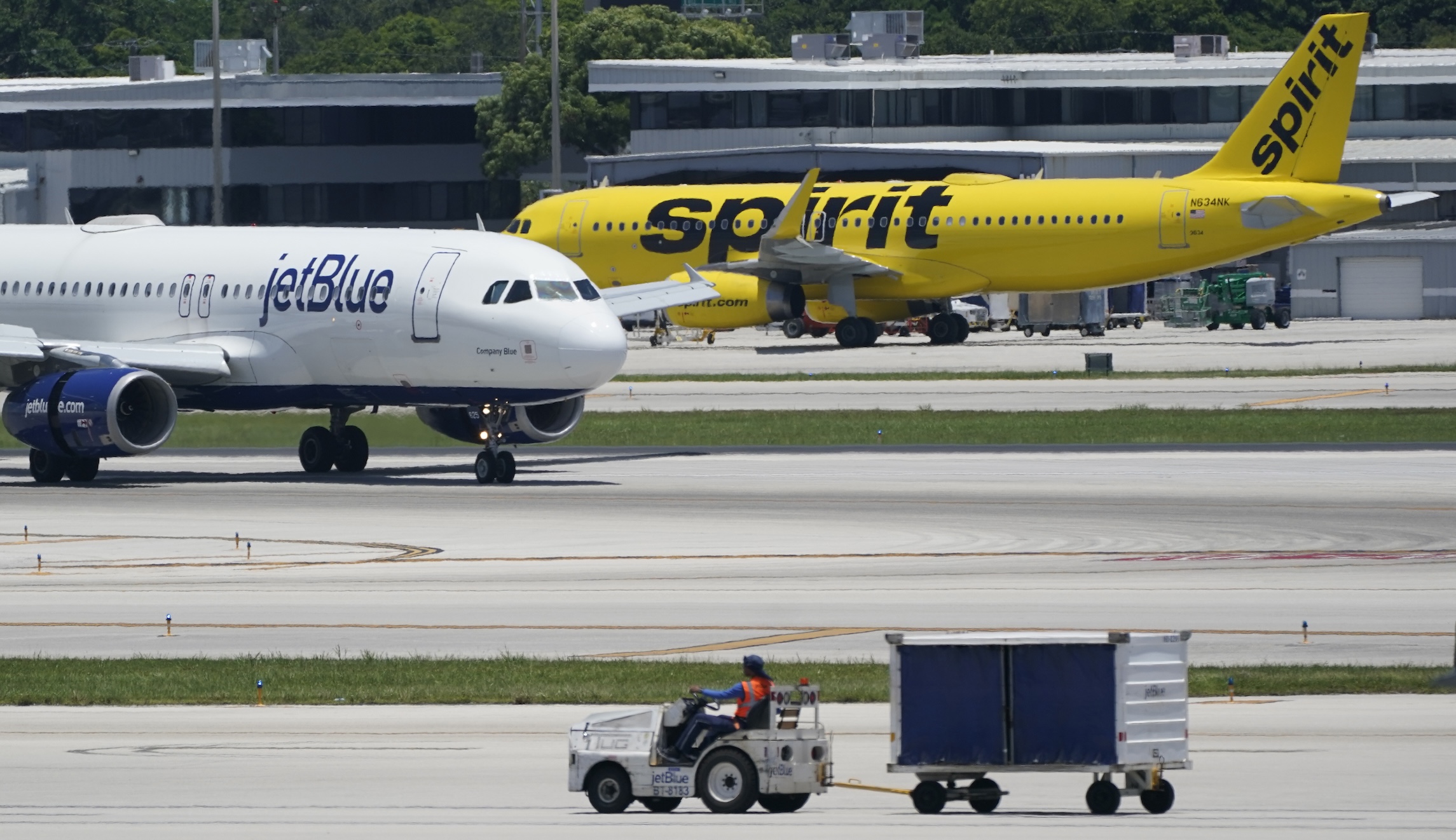 NextImg:JetBlue and Spirit Airlines drop planned $3.8 billion merger - Washington Examiner