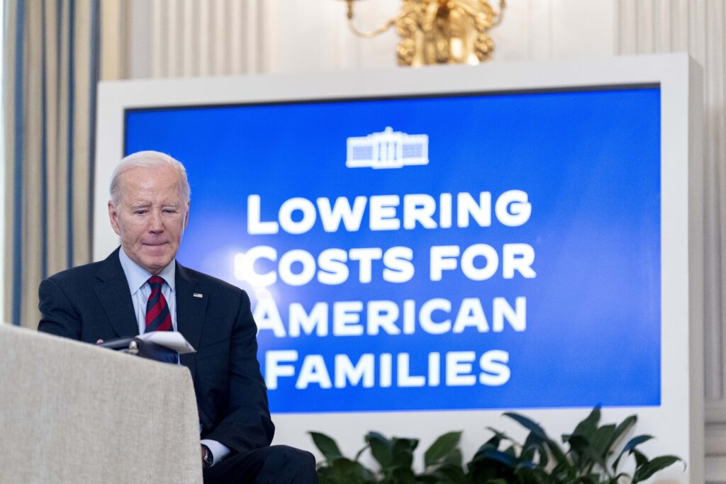Biden freezes, avoids questions at White House event