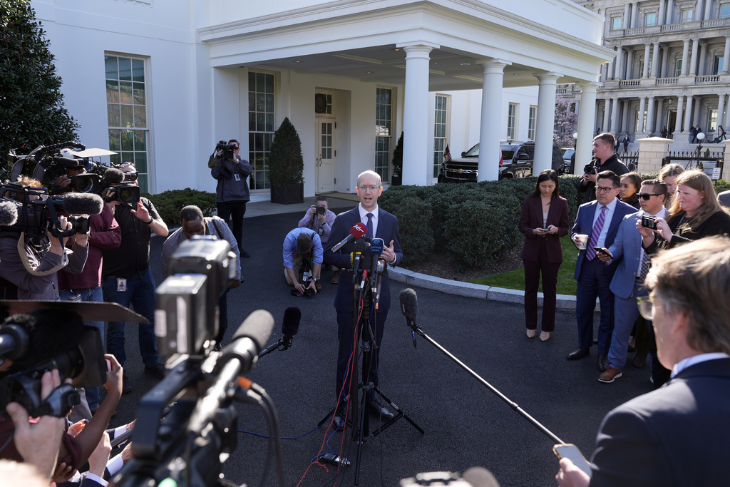 NextImg:White House calls Robert Hur hearing a ‘failure’ by Republicans to dig up dirt on Biden - Washington Examiner