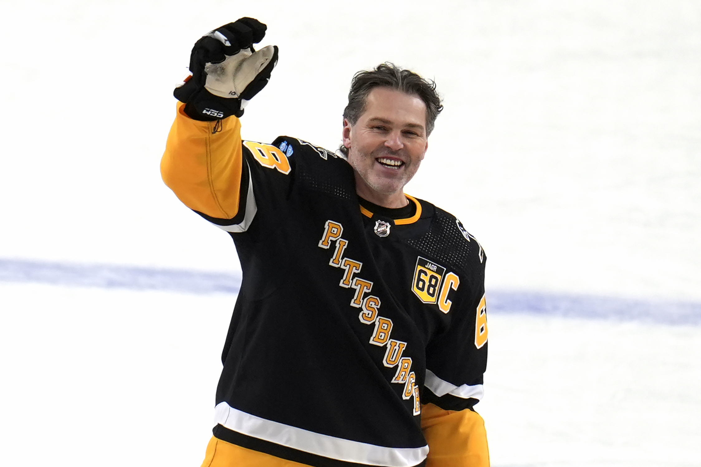 NextImg:Bobbleheads of Penguins hockey legend stolen ahead of tribute - Washington Examiner