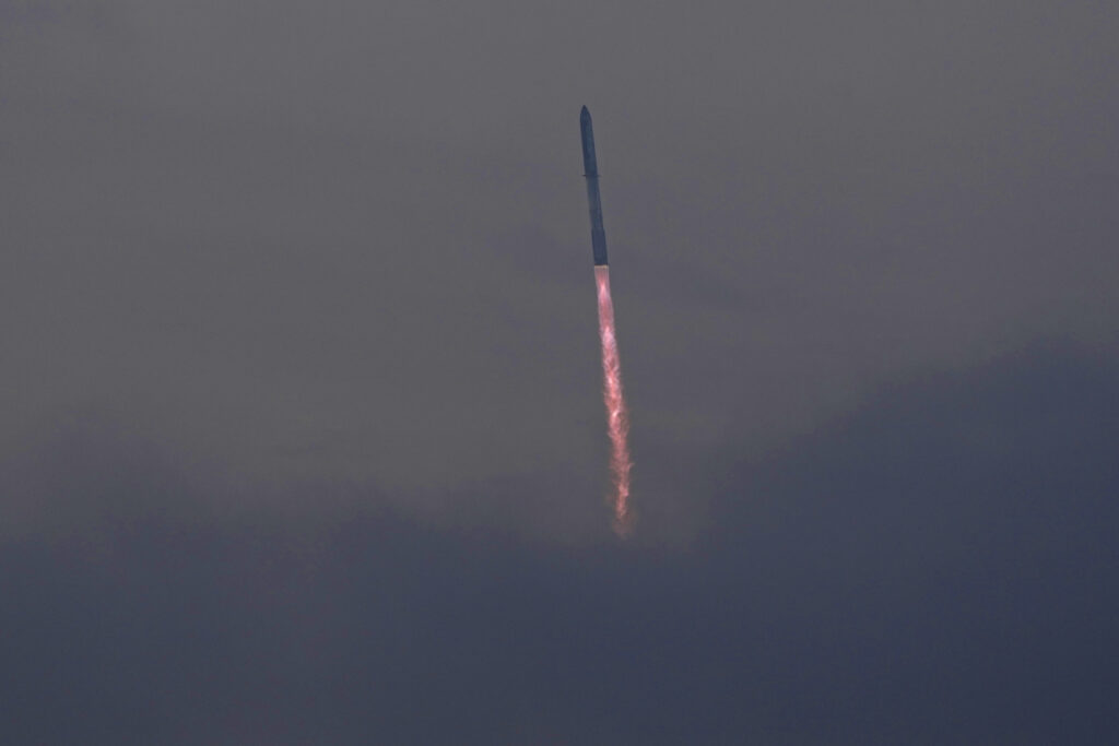 SpaceX’s Starship failed to survive reentry after its space voyage