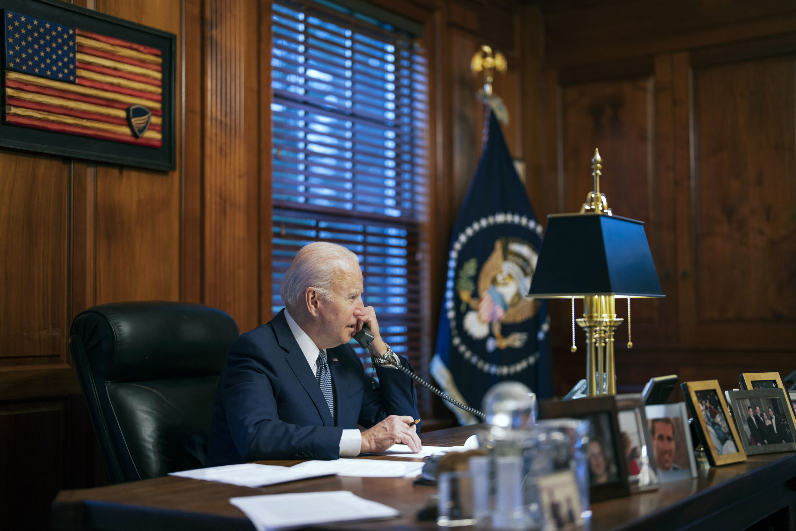 NextImg:White House Report Card: Biden reelection stuck in neutral, approval at ‘fail’ - Washington Examiner