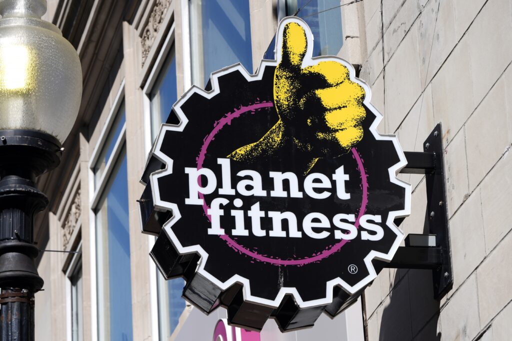 Planet Fitness designates an employee to accompany a transgender client in the women’s changing area