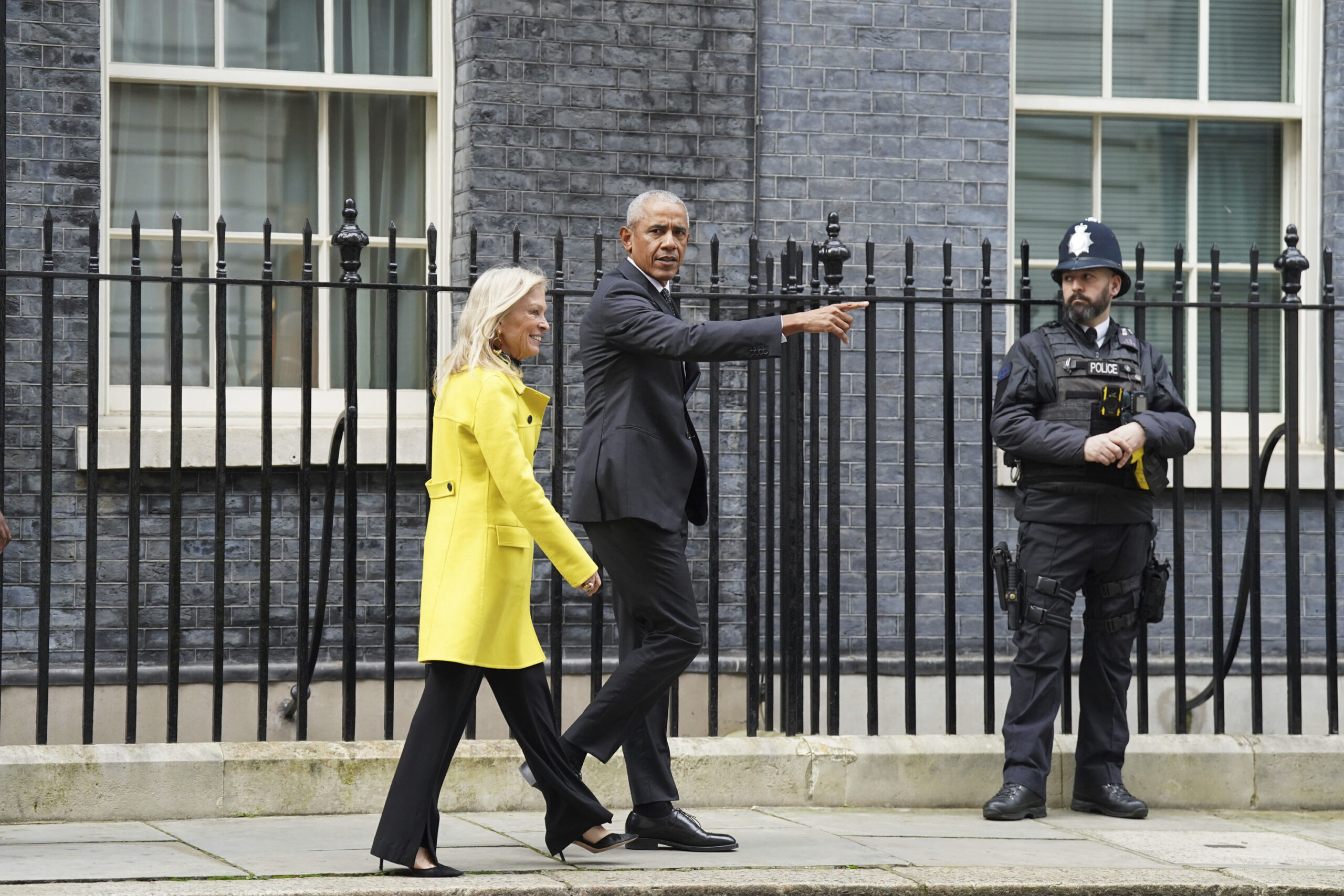 NextImg:Obama’s London visit sparks questions about motive and whether Biden is involved - Washington Examiner