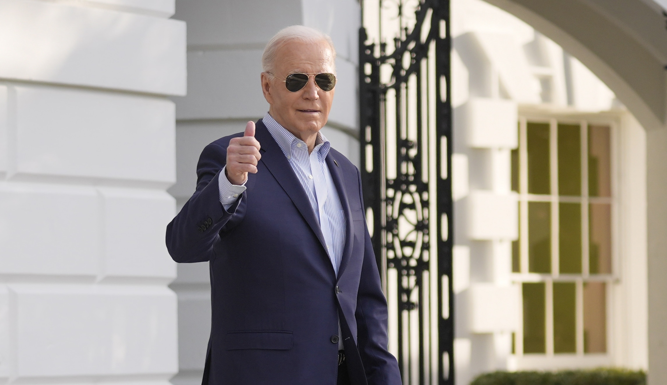 NextImg:Biden backs funding bill to avoid shutdown: ‘I will sign it immediately’ - Washington Examiner