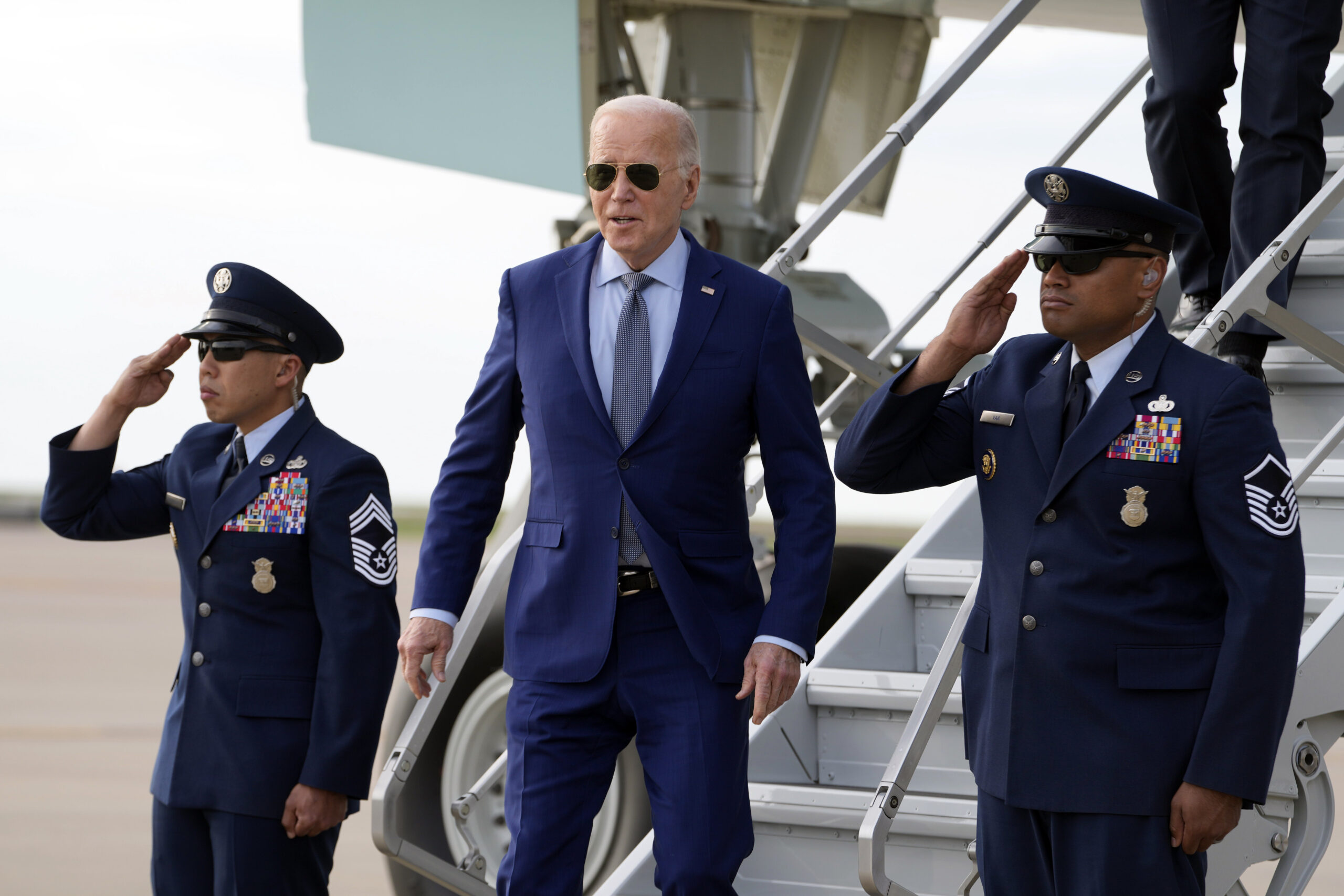 NextImg:Biden fosters Big Labor cronyism - Washington Examiner