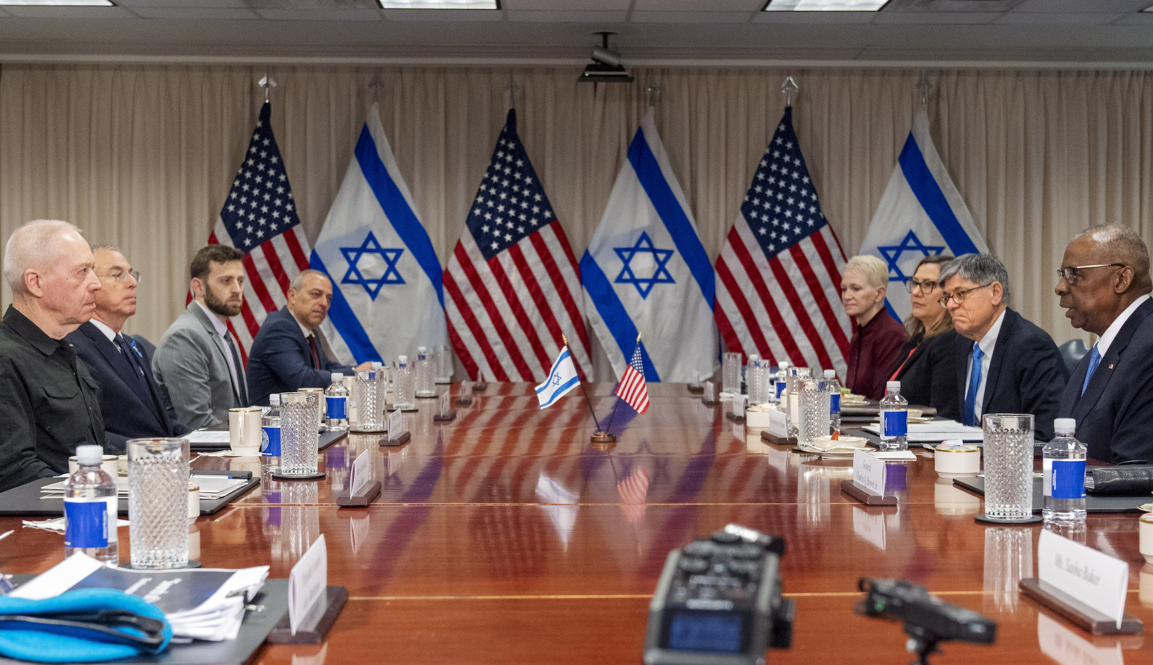 NextImg:Israel’s Gallant visits Pentagon after Netanyahu scrapped other DC delegation visit - Washington Examiner