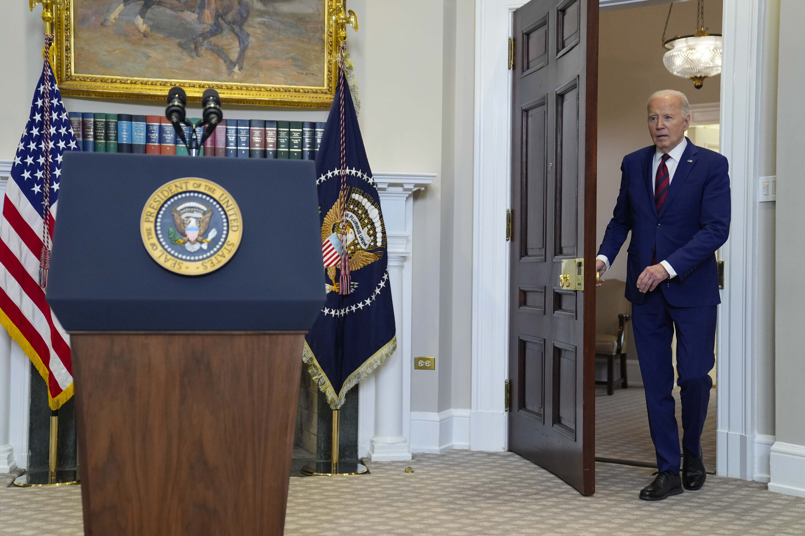 NextImg:Republican group warns about making 2024 election all about Biden - Washington Examiner