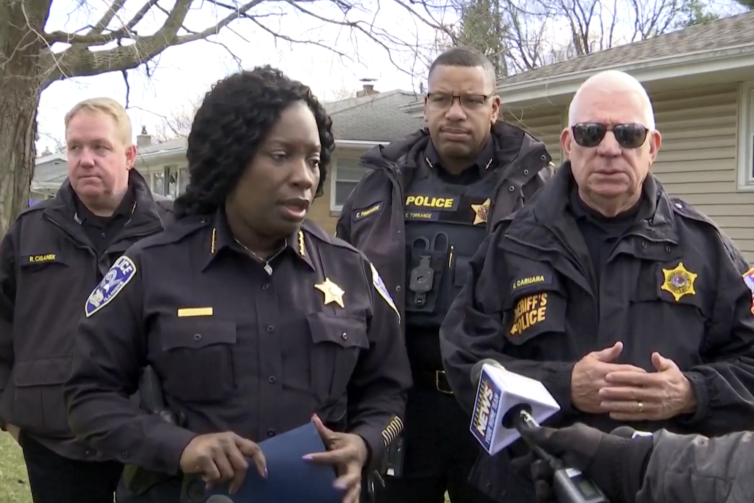 NextImg:Illinois stabbing attack leaves four dead and five injured - Washington Examiner