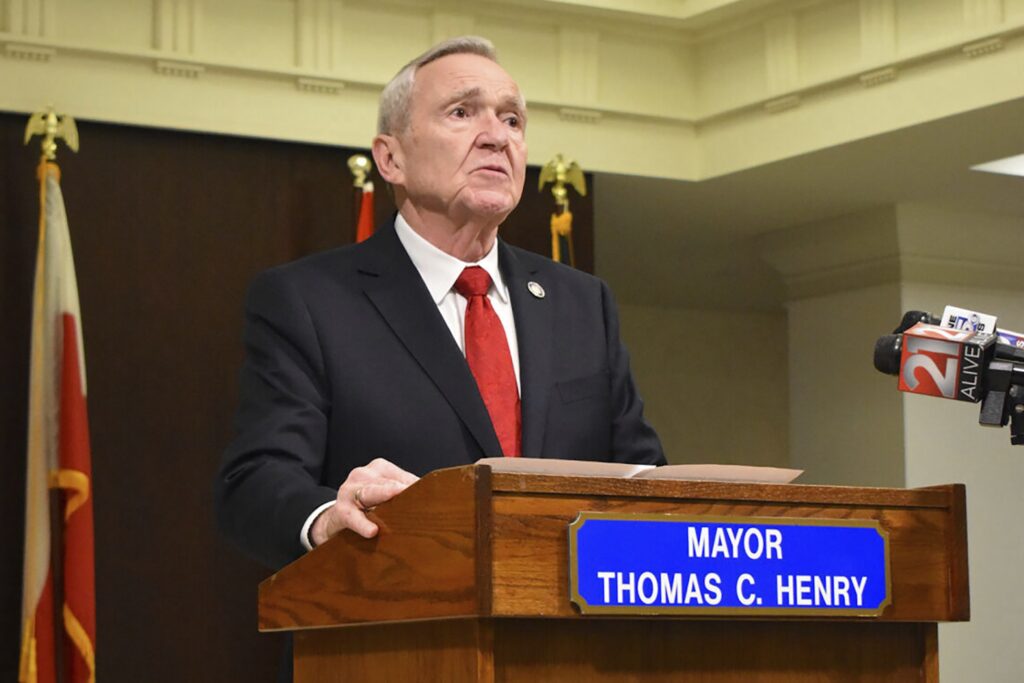 Fort Wayne Mourns the Loss of Longtime Mayor Tom Henry at 72