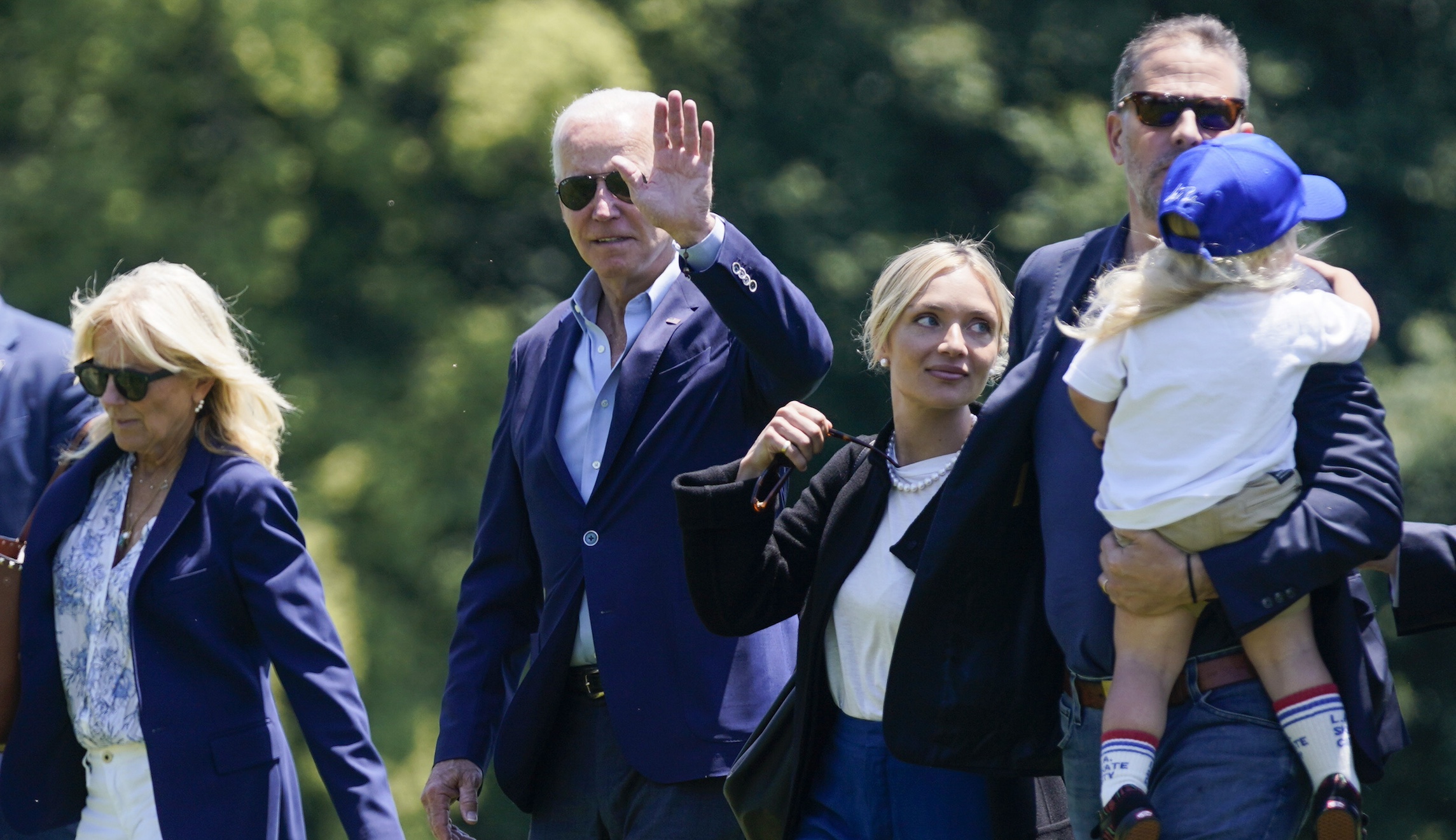 NextImg:Biden asked aides how young people could ‘make love’ during COVID restrictions and more casual advice