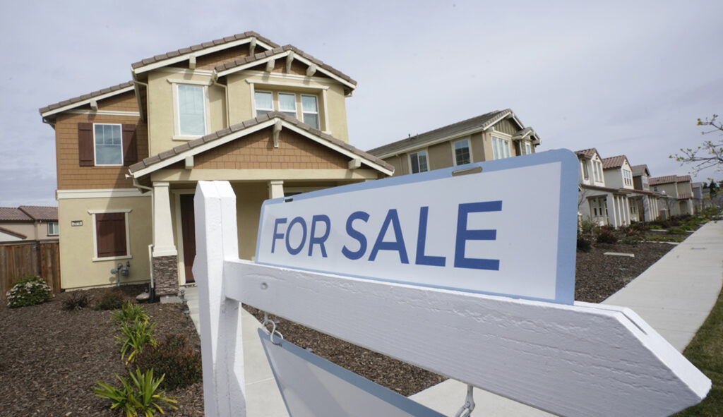 Decline in new home sales attributed to mortgage rate impact on housing market