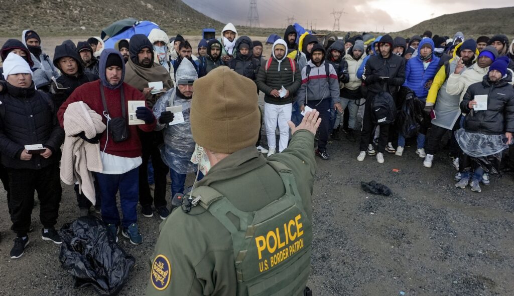 Border Patrol experiences unusual drop in March border crossings