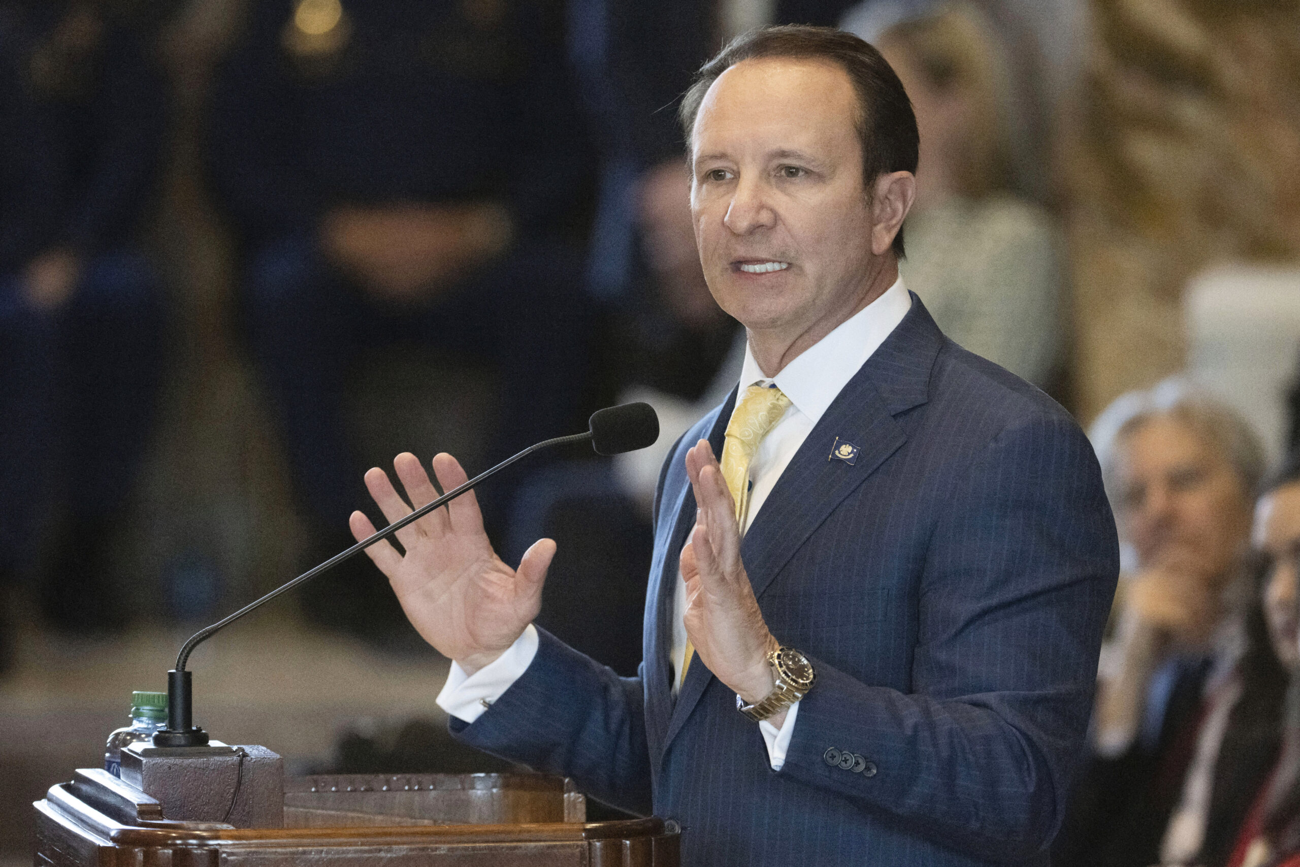 NextImg:Louisiana governor calls for mandatory attendance during national anthem after LSU’s absence - Washington Examiner
