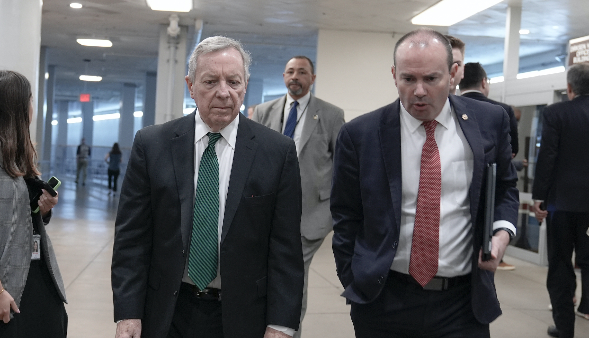 NextImg:Senate on ‘glide path’ to pass FISA extension ahead of midnight deadline - Washington Examiner