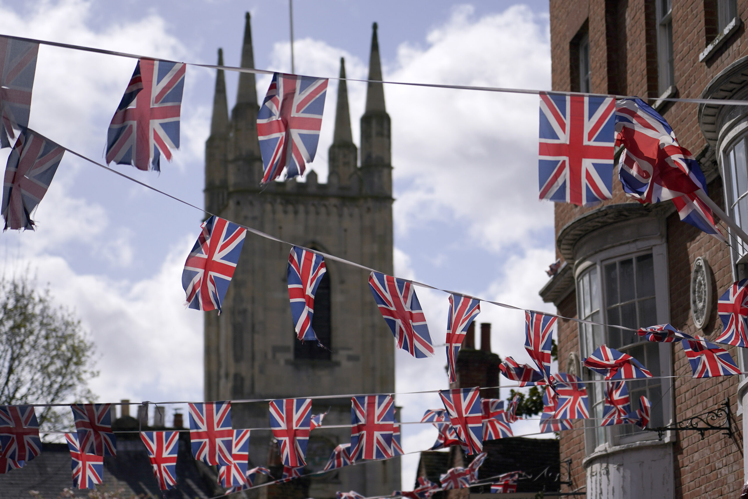 NextImg:Aggressive multiculturalists get schooled in Britain - Washington Examiner