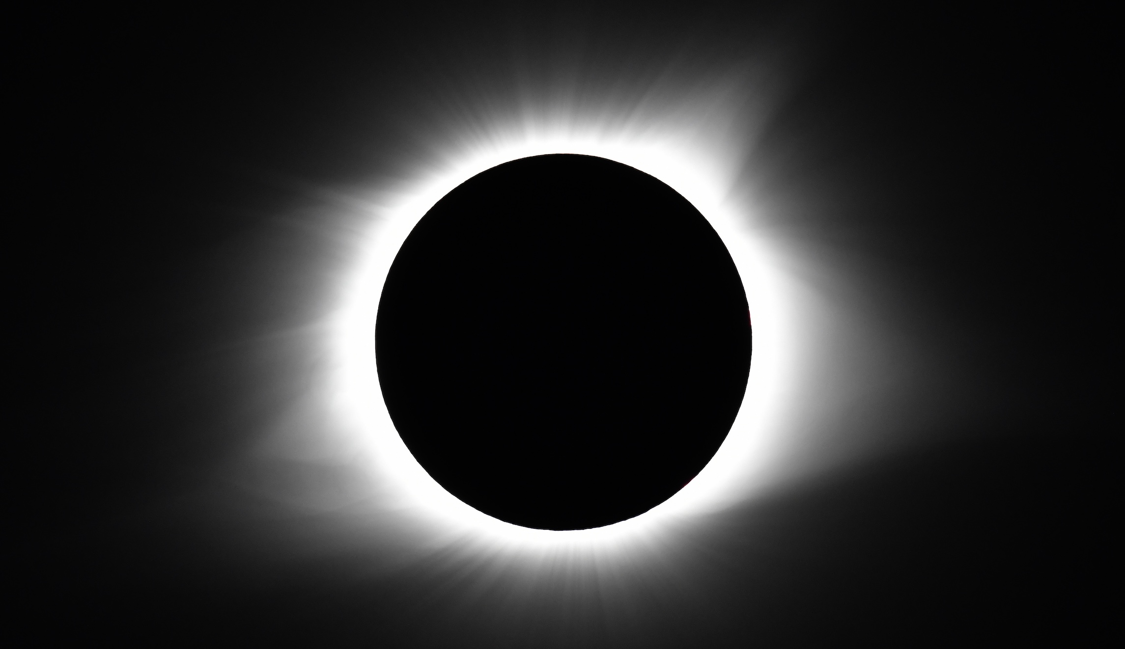 NextImg:WATCH LIVE: Total solar eclipse makes its way across country - Washington Examiner