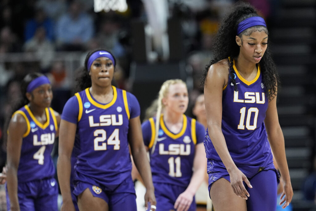 LSU opts out of national anthem before highly anticipated NCAA Elite Eight showdown