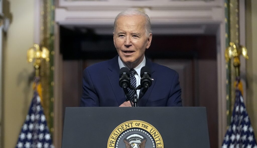 Biden will again test the limits of student loans to reach younger voters