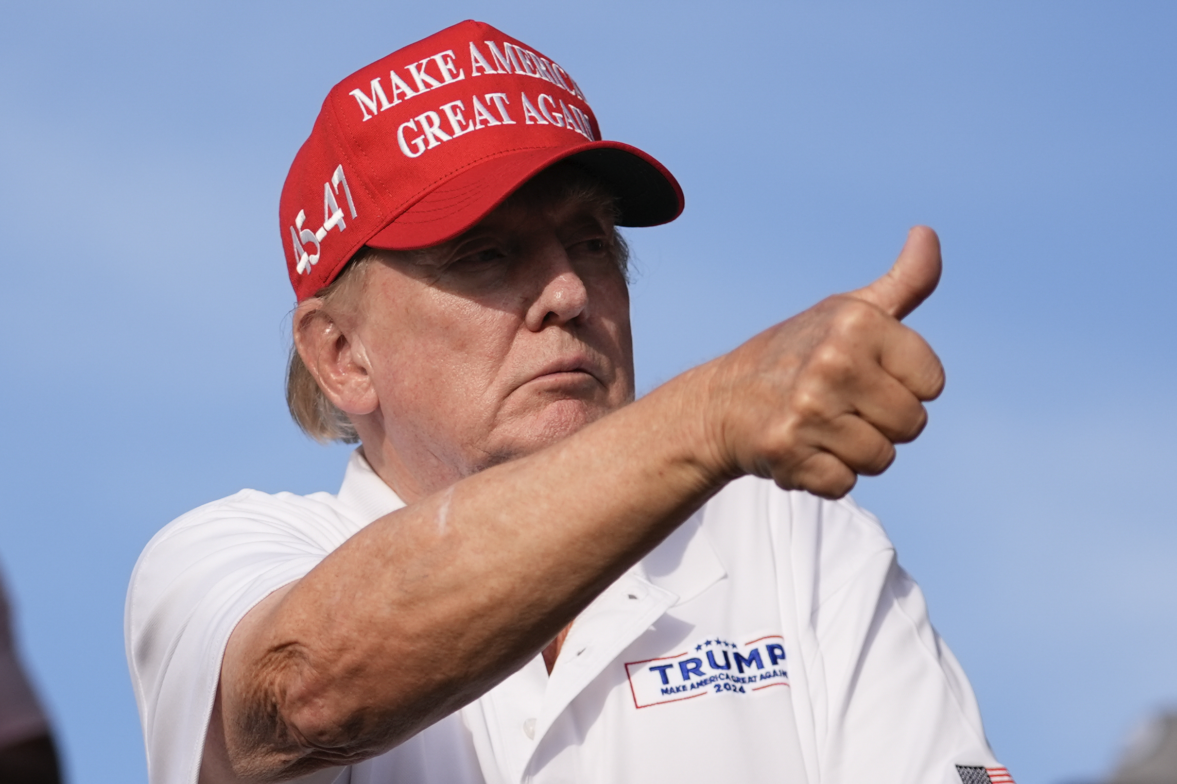 NextImg:Trump buys lunch for supporters during Chick-fil-A stop in Atlanta - Washington Examiner