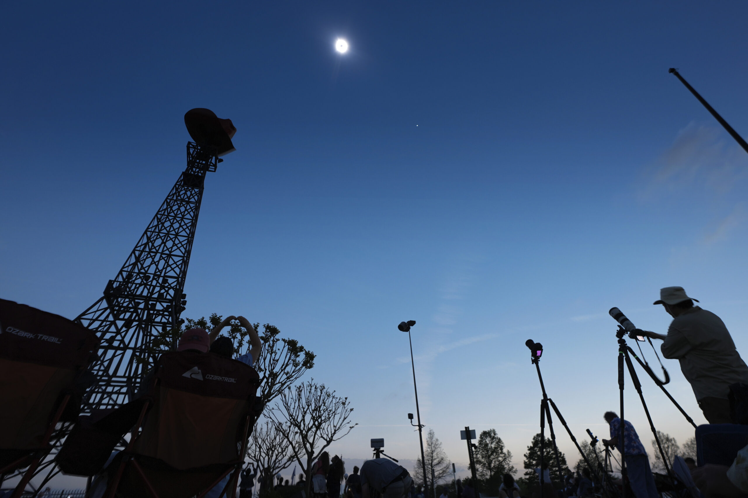 NextImg:US loses over 30 gigawatts of energy in solar eclipse - Washington Examiner