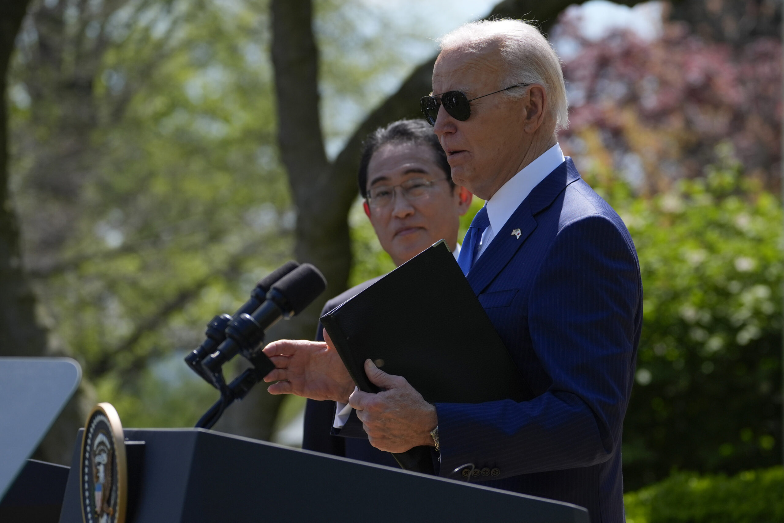 NextImg:Biden administration to drop up to $100,000 teaching Pakistani leaders about climate change - Washington Examiner