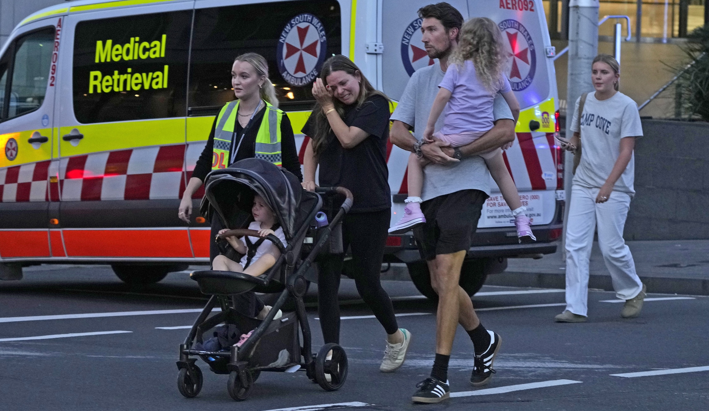 NextImg:6 people stabbed to death in a Sydney shopping center and a suspect is fatally shot - Washington Examiner