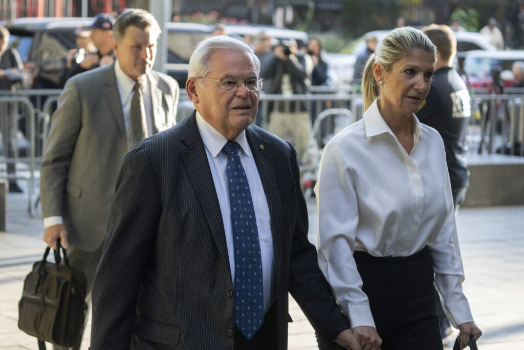 Bob Menendez may blame bribery charges on his wife, documents show