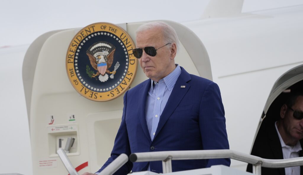 Biden gives strong backing to House GOP’s aid plans for Ukraine and Israel