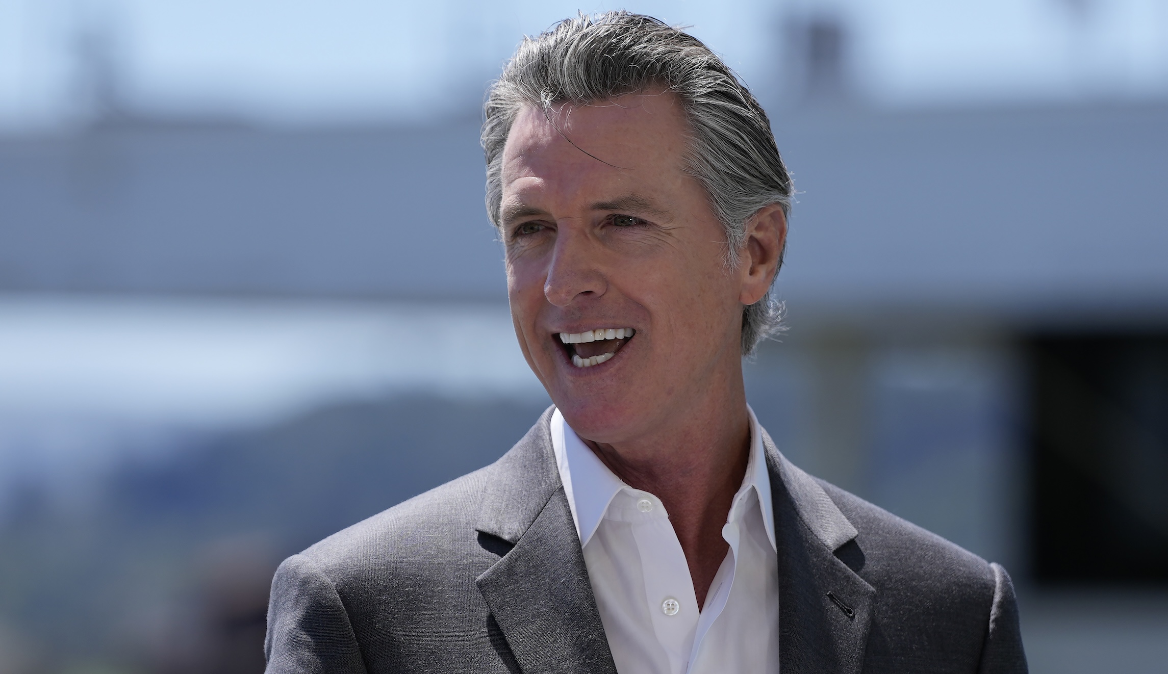 NextImg:Newsom rolls out plan to use AI to cut down on call wait times for government agencies - Washington Examiner