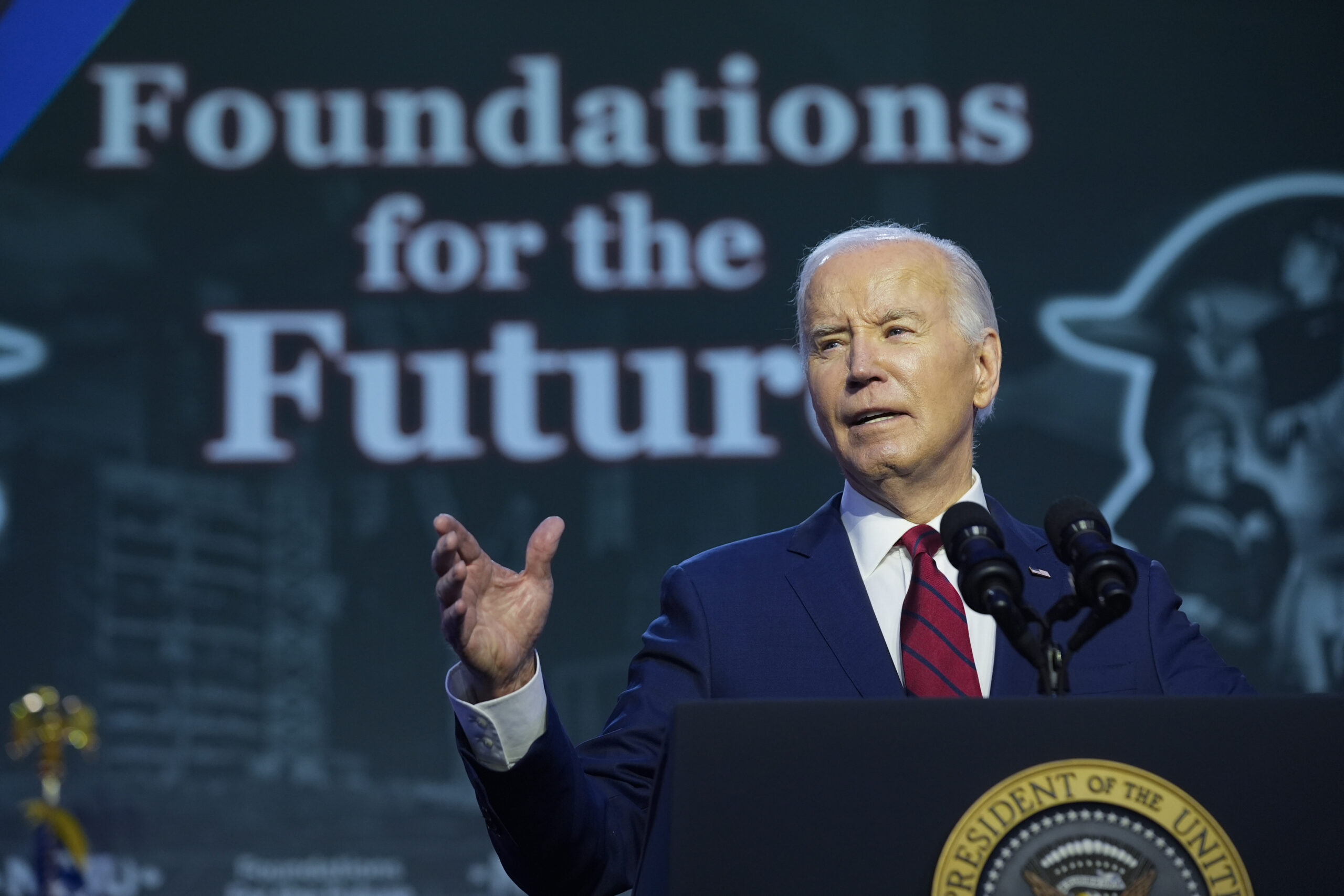Biden White House employs sleight of hand with longer-range missile transfer to Ukraine - Vimarsana News