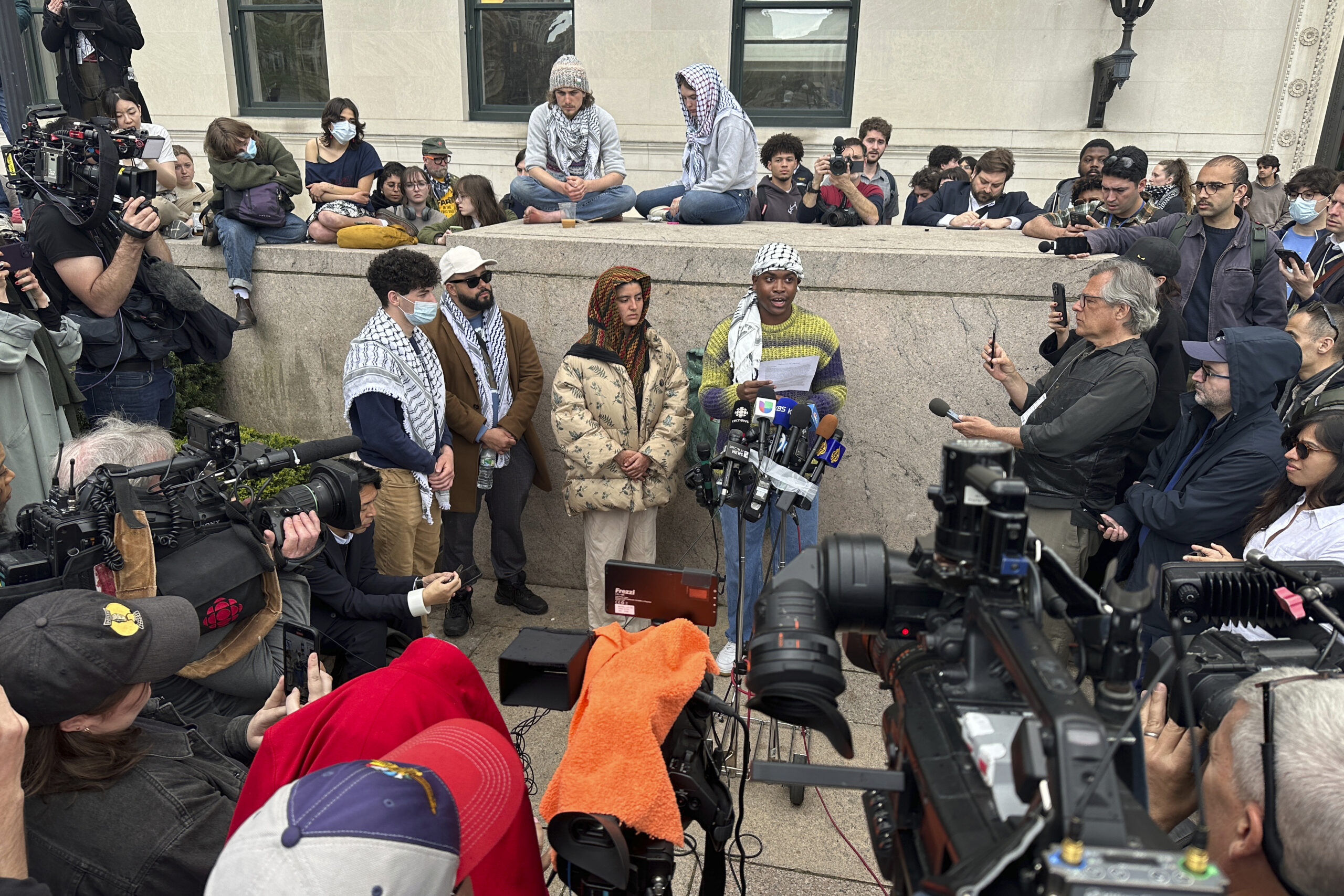 NextImg:Columbia bans student protest leader who said ‘Zionists don’t deserve to live’ - Washington Examiner