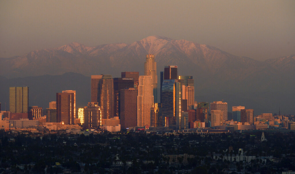 Robbers in Los Angeles pull off stunning  million cash heist on Easter Sunday, setting a new record