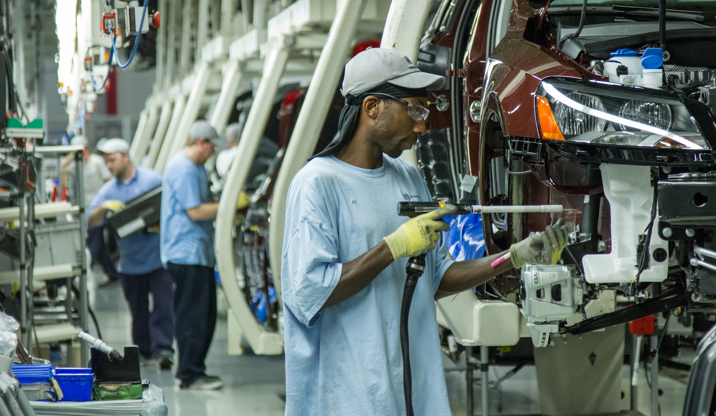 NextImg:Southern governors warn automobile workers against UAW’s “scare tactics” pushing unionization - Washington Examiner