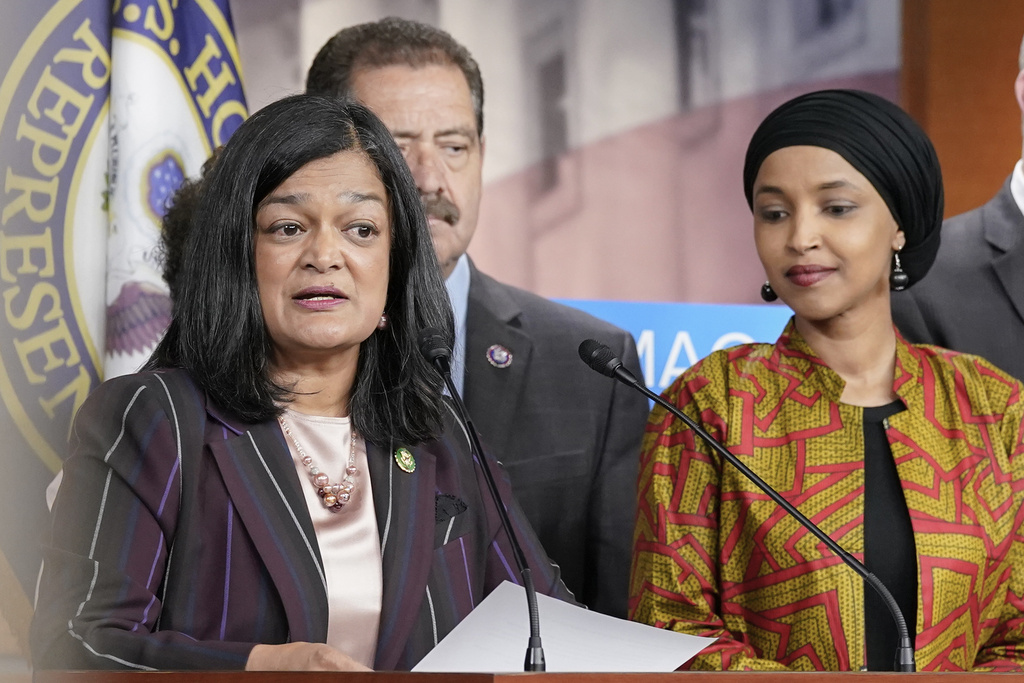 Progressive Democrats unite in support of Ilhan Omar against ‘Islamophobic’ censure
