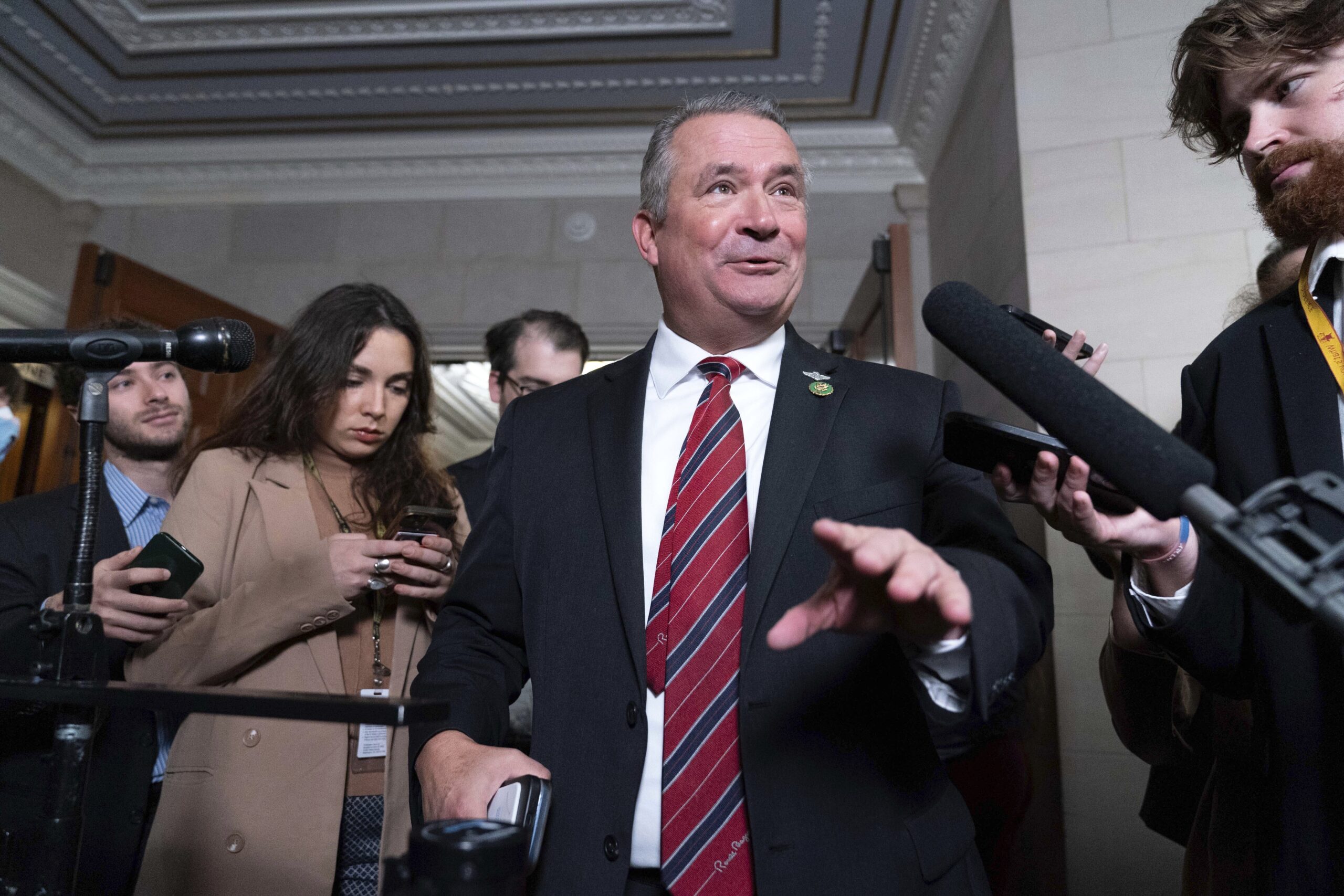 NextImg:Republican state parties aren’t lining up to help incumbents in key contests - Washington Examiner