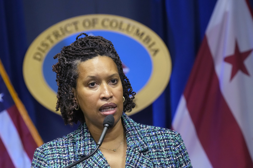 Investigation reveals former DC mayor’s top adviser harassed third woman