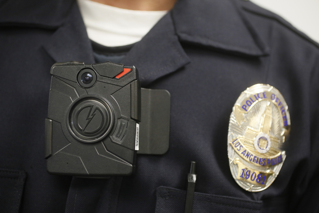 NextImg:Fight to bring police back on school grounds heats up in Los Angeles - Washington Examiner