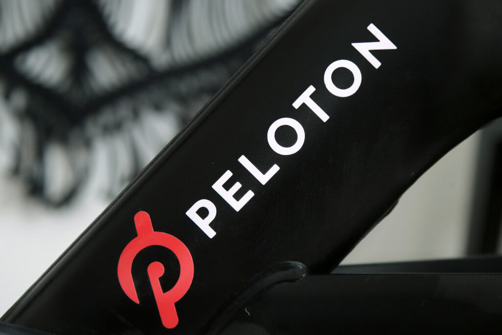 Peloton CEO Resigns, 400 Employees to Be Let Go