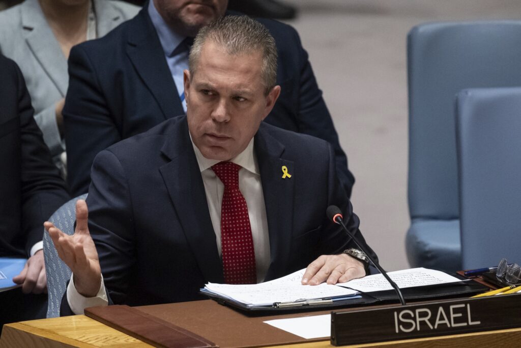 Israeli ambassador tears apart UN charter in protest of Palestinian state vote