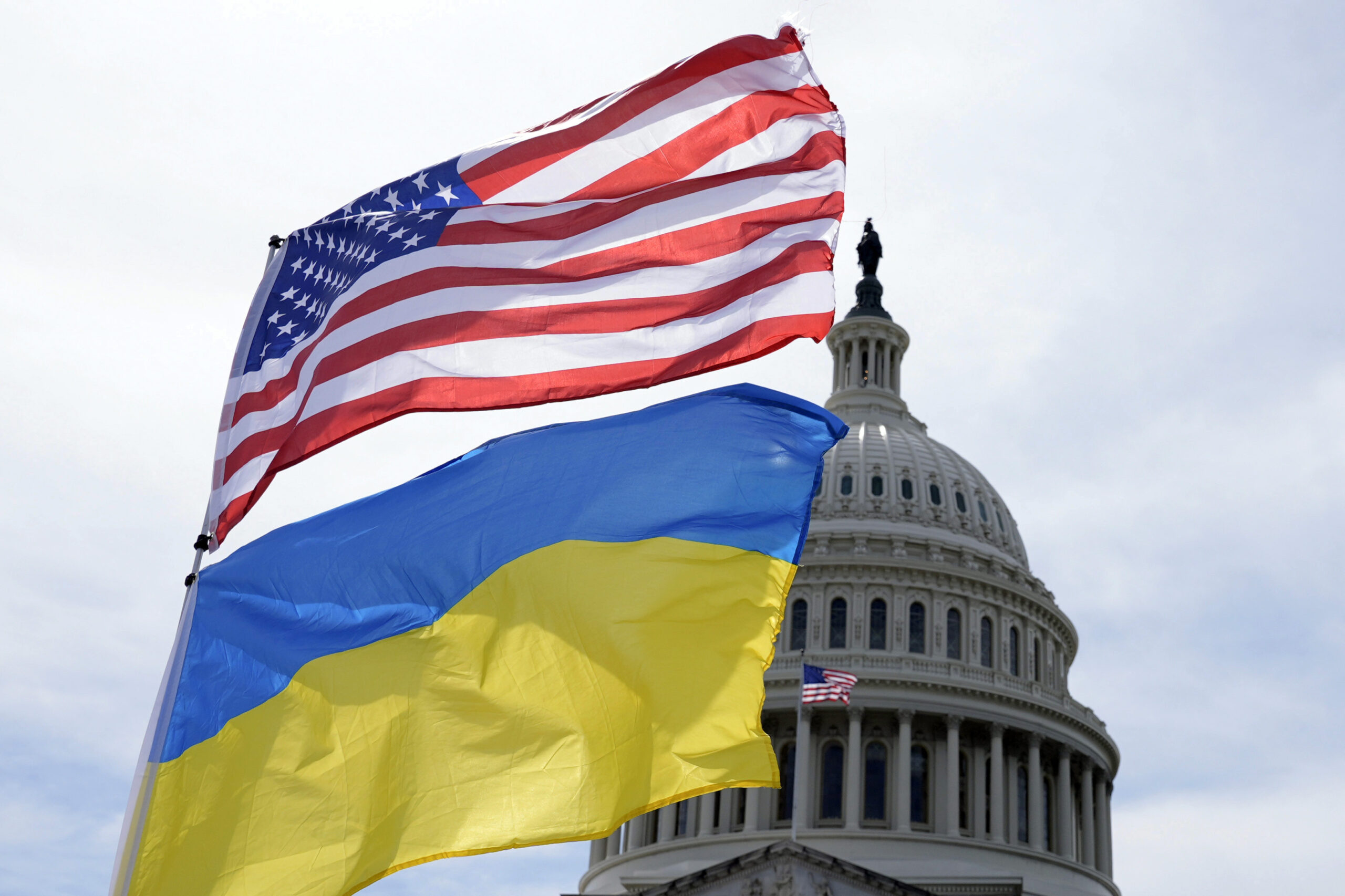 NextImg:Democrats who waved Ukrainian flags on House floor face ethics complaint - Washington Examiner