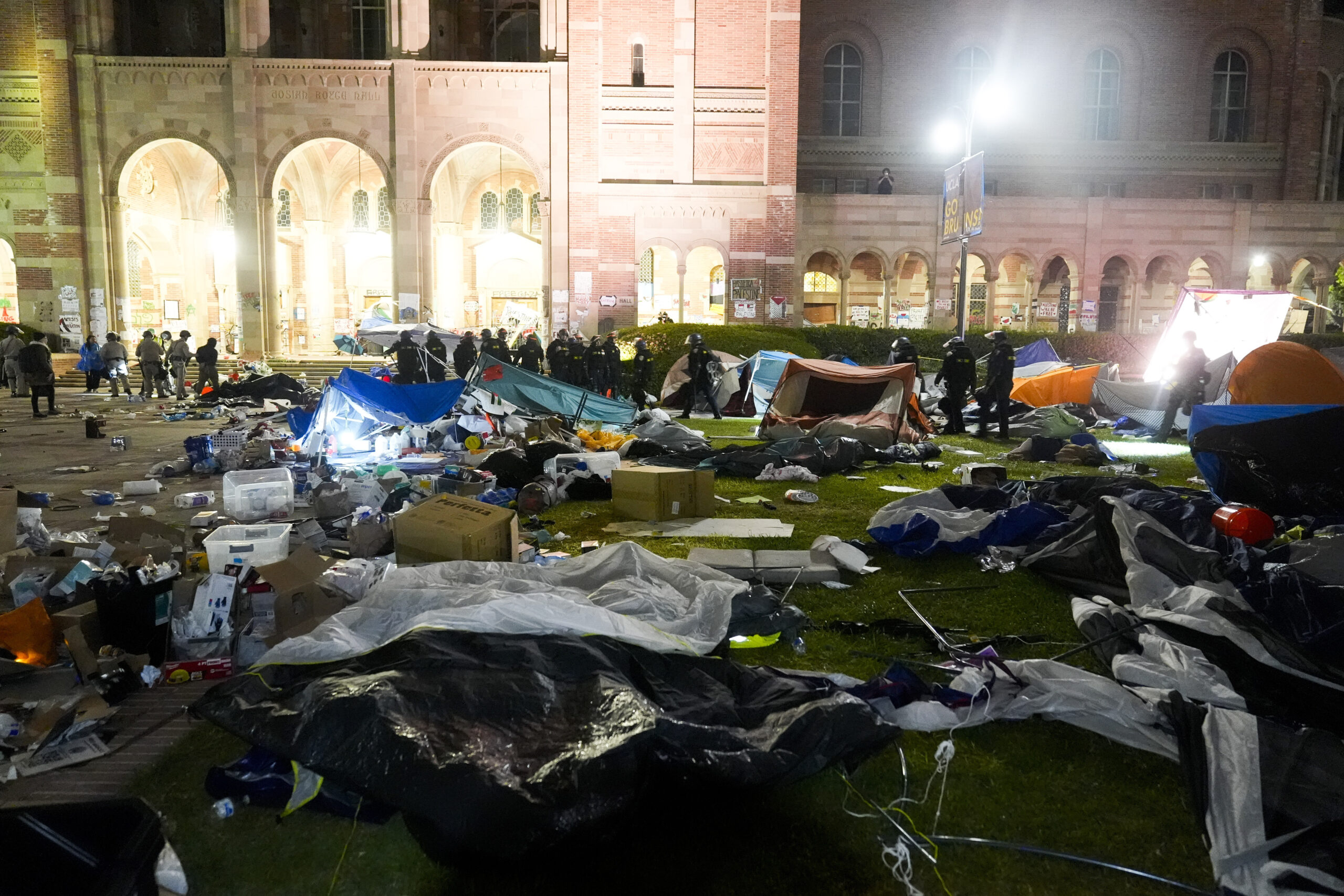 NextImg:FBI should uncover who organized, funded radical student encampments - Washington Examiner