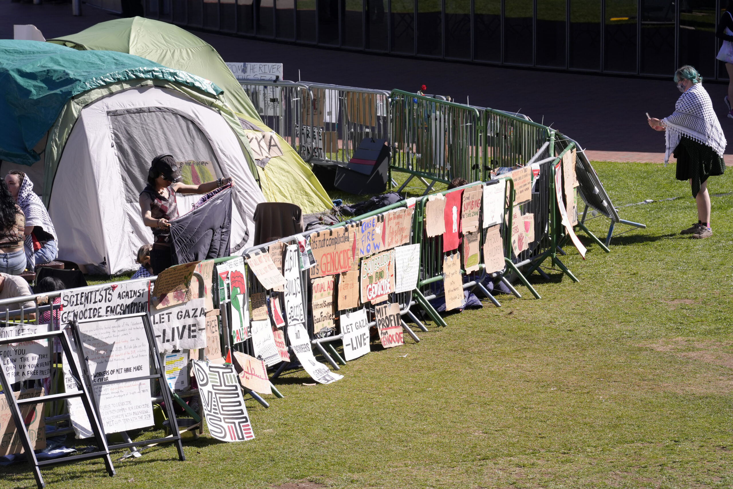 NextImg:Police clear protest encampments at multiple schools as graduations approach - Washington Examiner