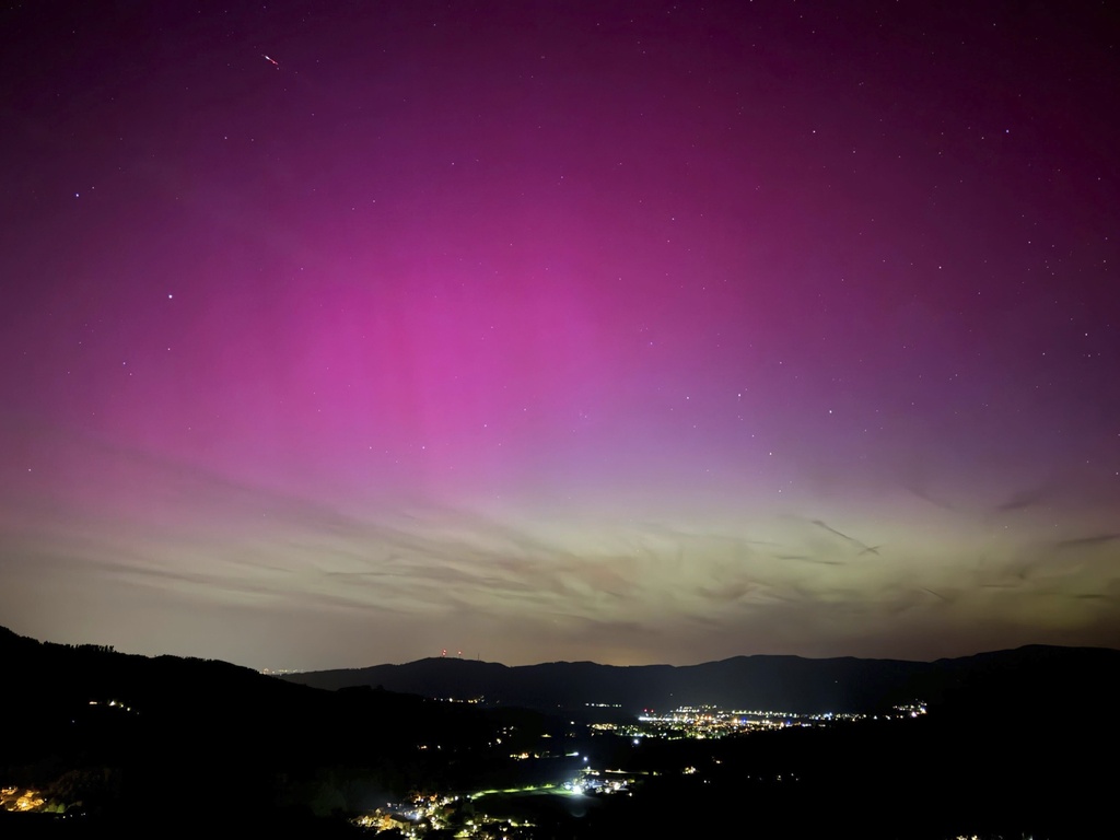 NextImg:Northern half of US to see northern lights due to geomagnetic storm - Washington Examiner