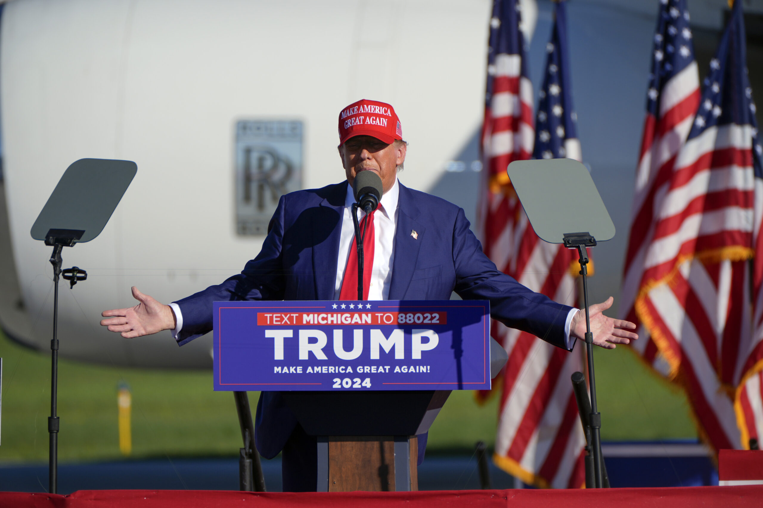 NextImg:WATCH LIVE: Trump speaks at New Jersey rally - Washington Examiner