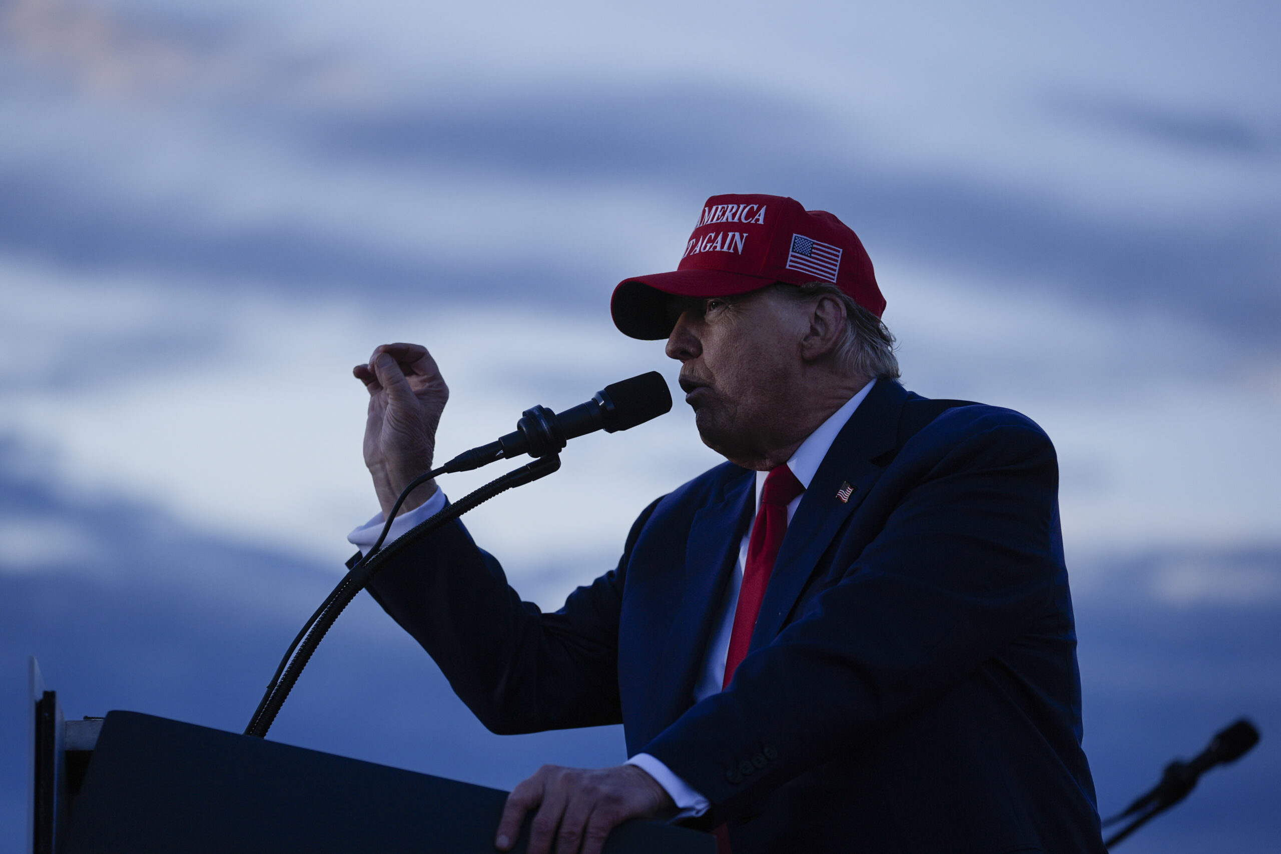NextImg:Trump calls on Biden and Democrats to return donations from anti-Israel protest financiers - Washington Examiner