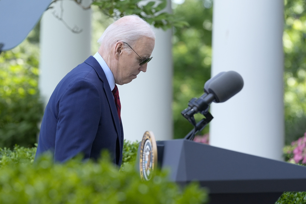 NextImg:Trump faces troubles but Biden campaign is dead in the water - Washington Examiner