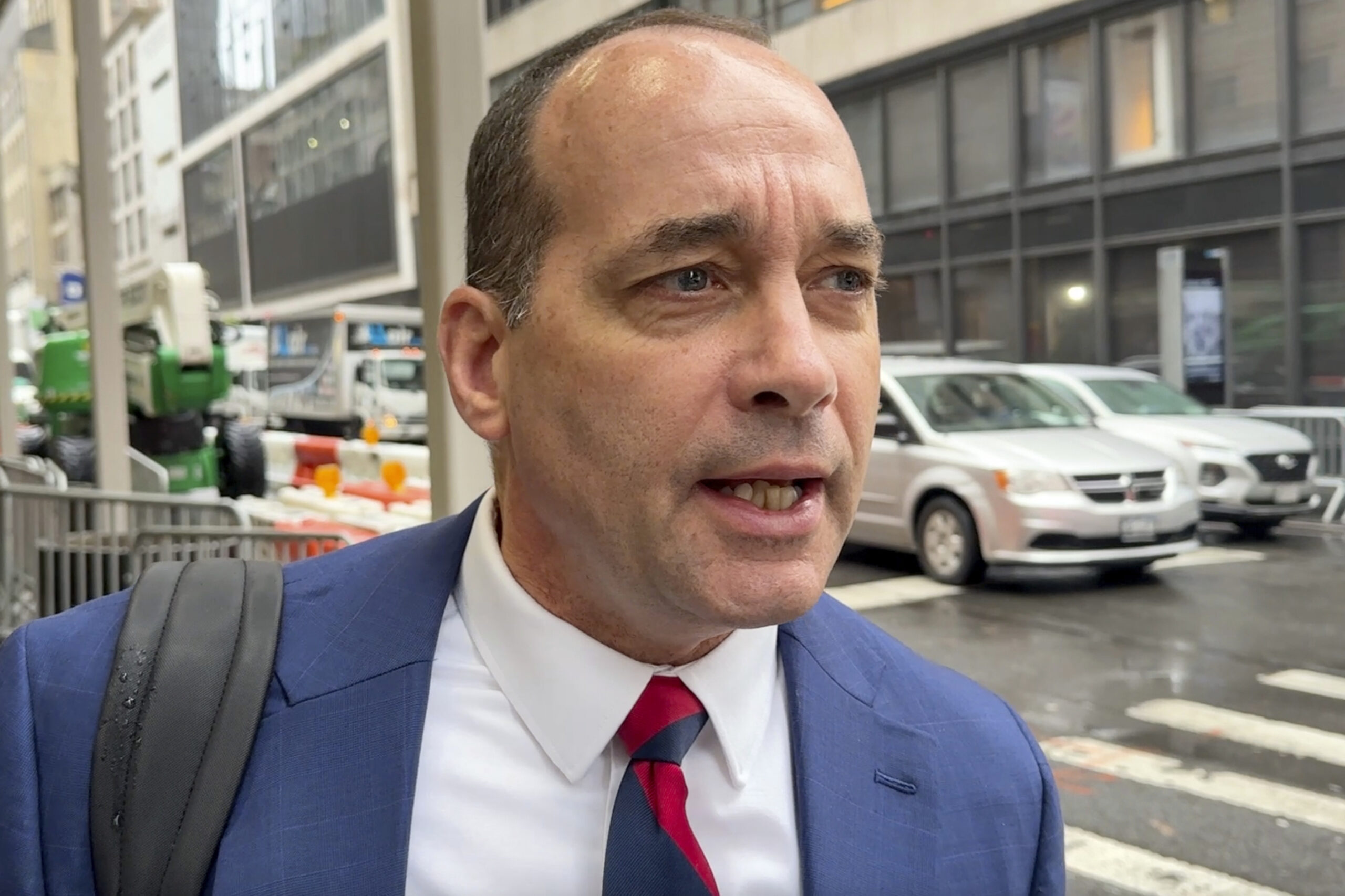 NextImg:Bob Good appears alongside GOP challenger outside Trump trial during bruising primary - Washington Examiner
