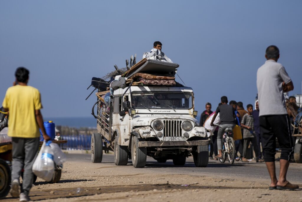 Israel minimizes the importance of Rafah while pushing Hamas away from the Egyptian border