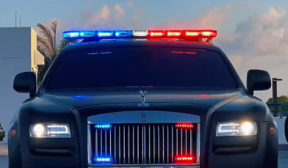 NextImg:Miami Beach police take heat for adding Rolls-Royce to recruitment team - Washington Examiner